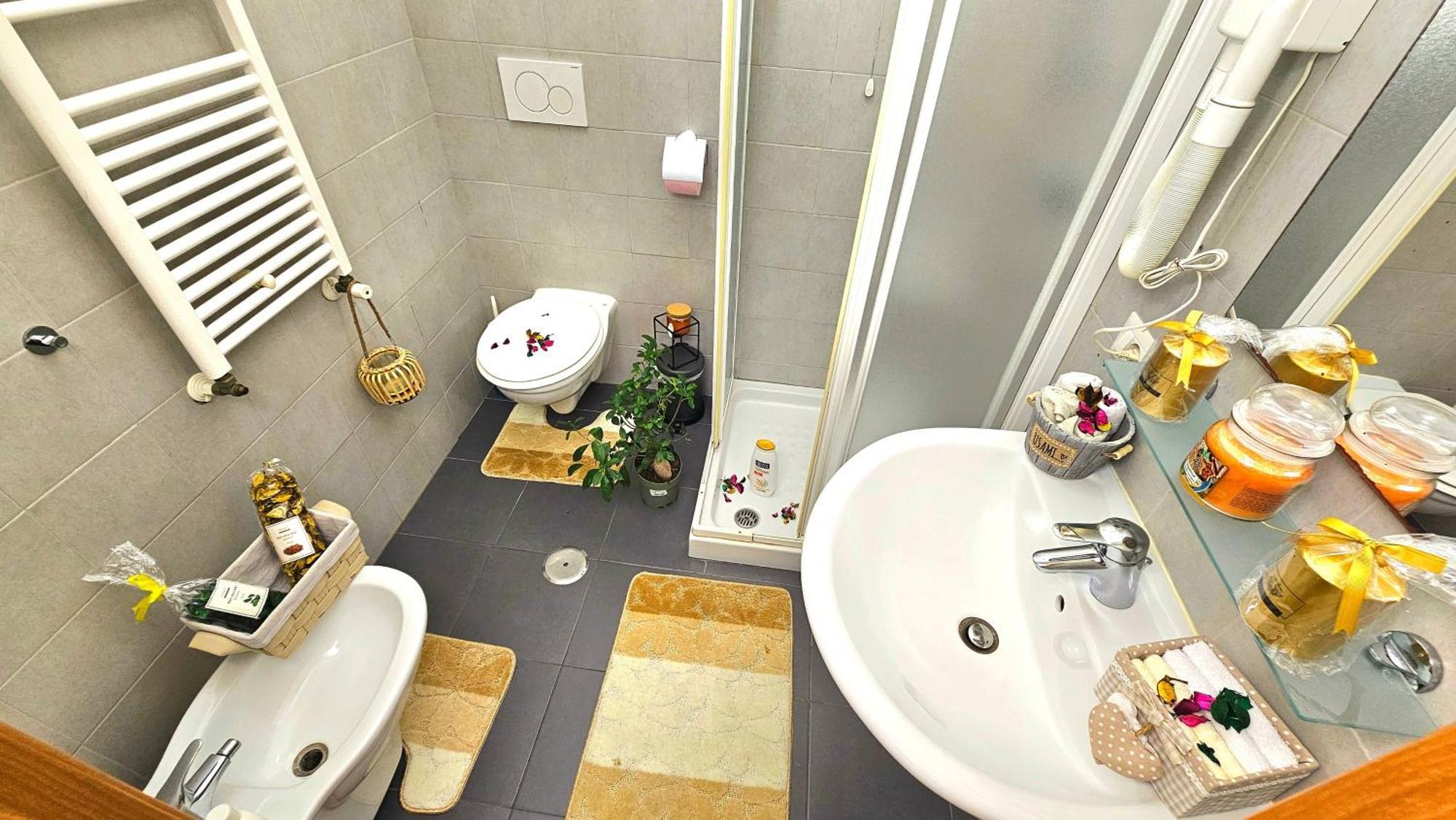 A Casa Simpatia Roma - Free Parking If You Book 4 Nights Bed and Breakfast Exterior foto
